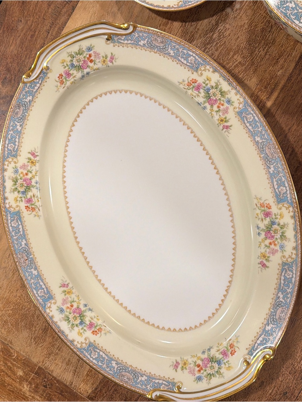 Noritake Cerulean China.Elegant Cream Floral Oval Serving Platter with Gold Trim